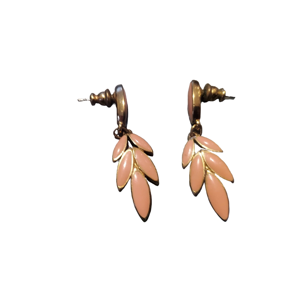 Elegant Pink Leaf Earrings